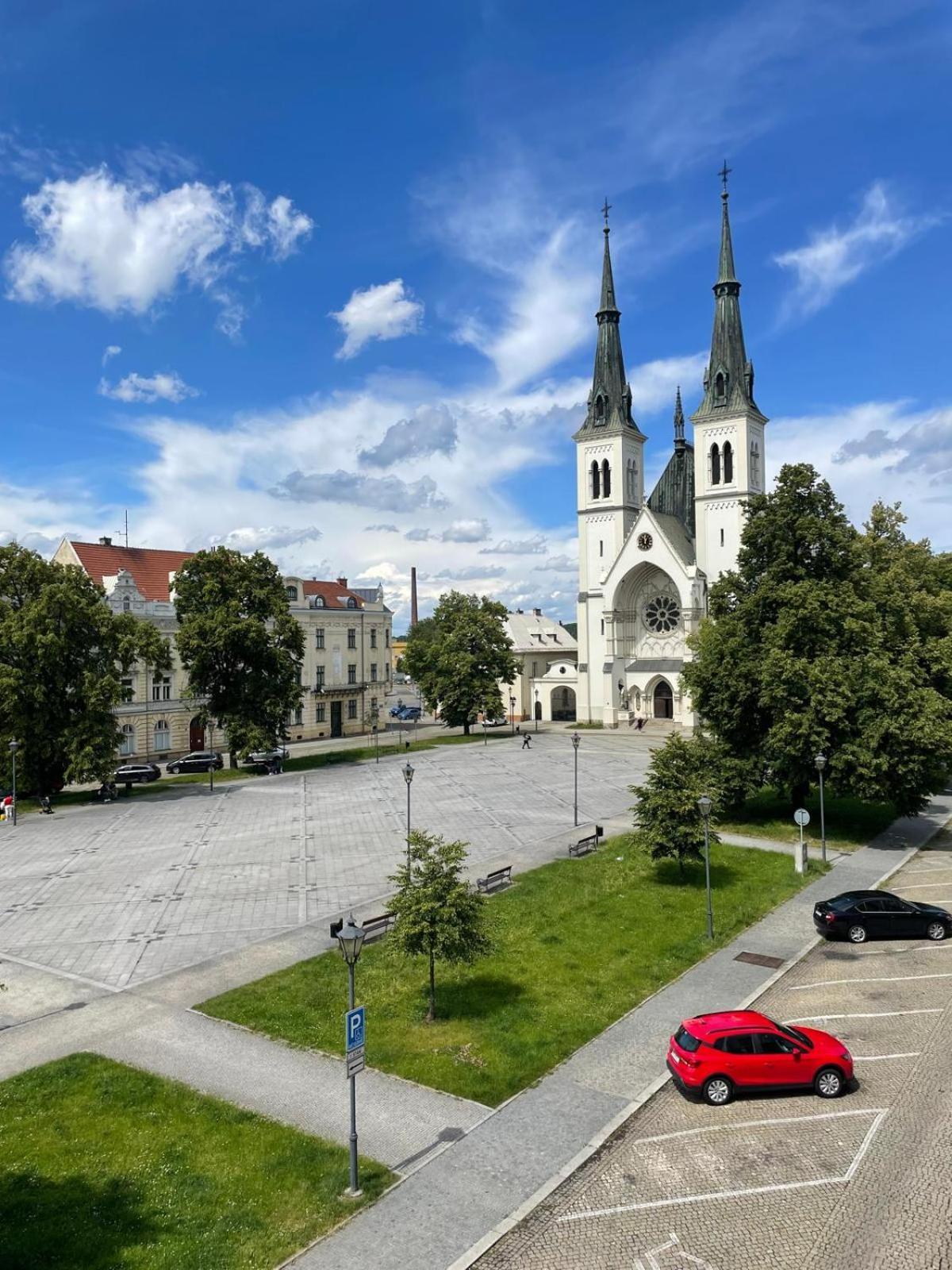 Hostel Moravia Ostrava Buitenkant foto